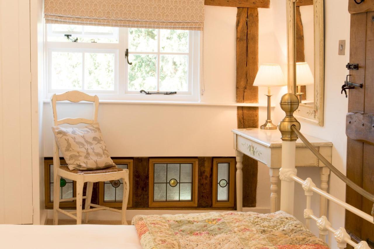 Miller Cottage A Luxury 1550'S Cottage In The Historic Centre Of Saffron Walden Exterior foto